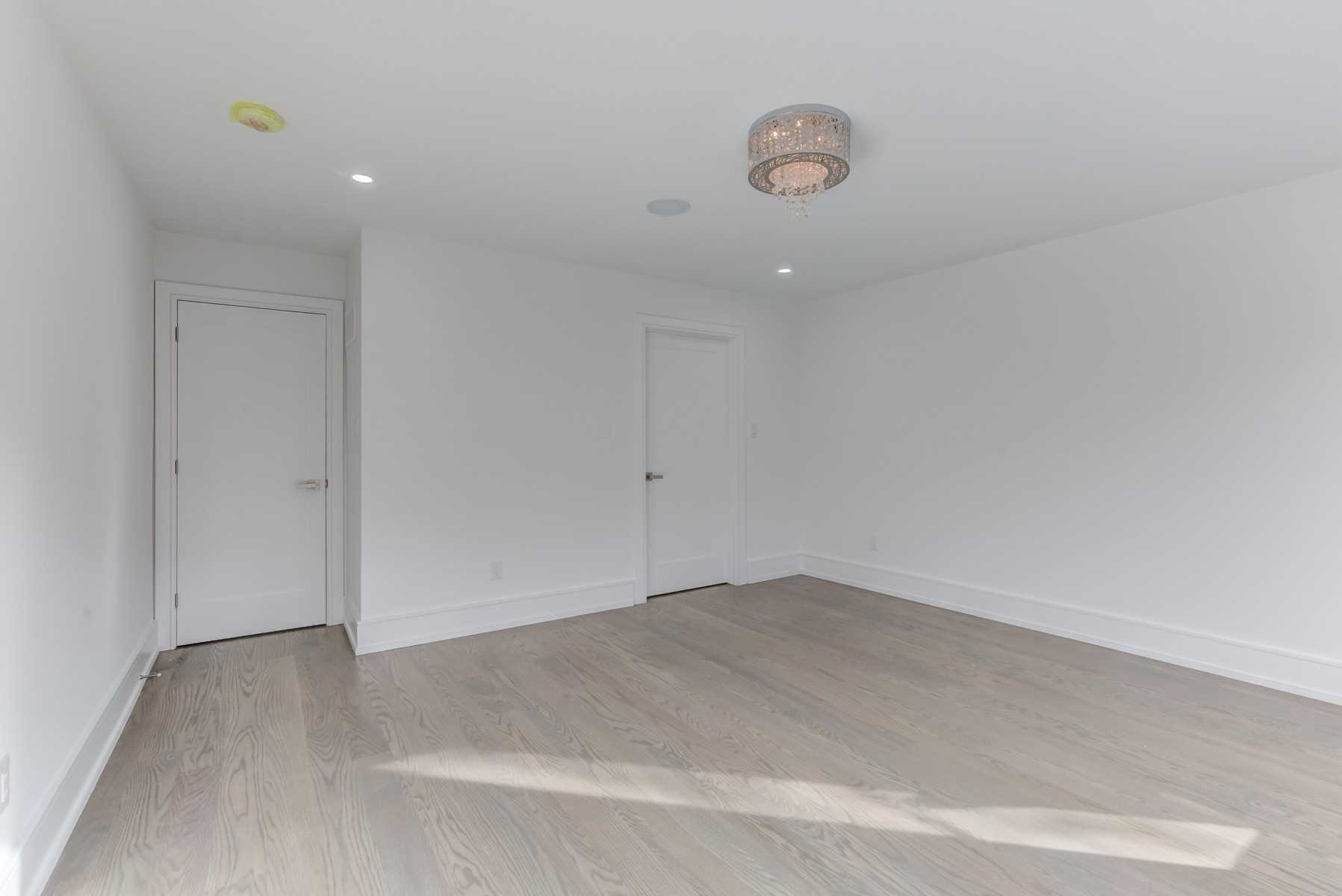 35 Hamilton St