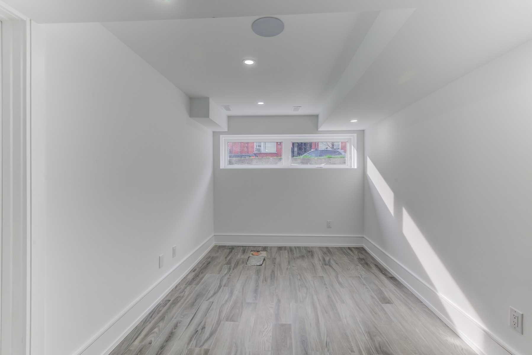 35 Hamilton St