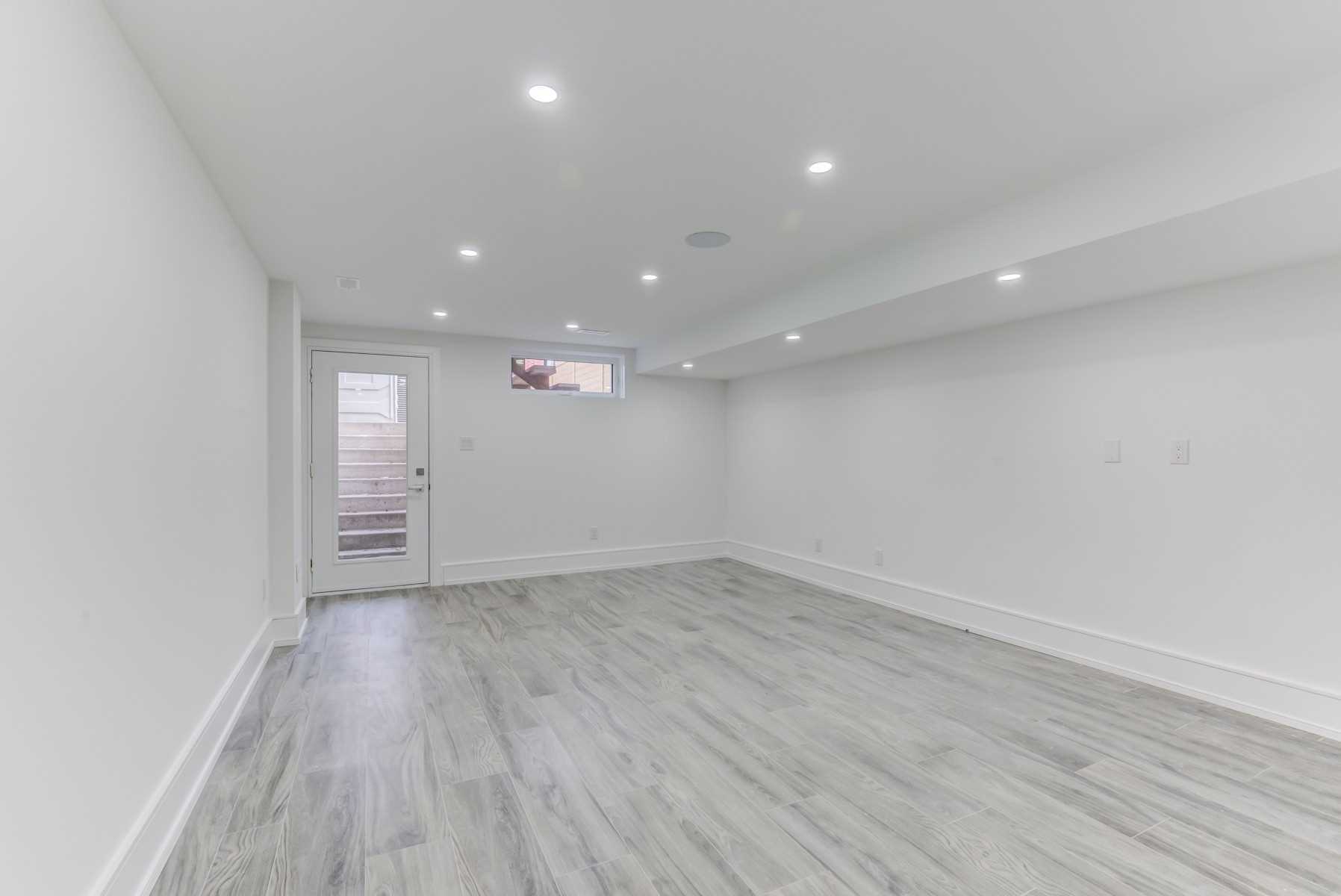 35 Hamilton St
