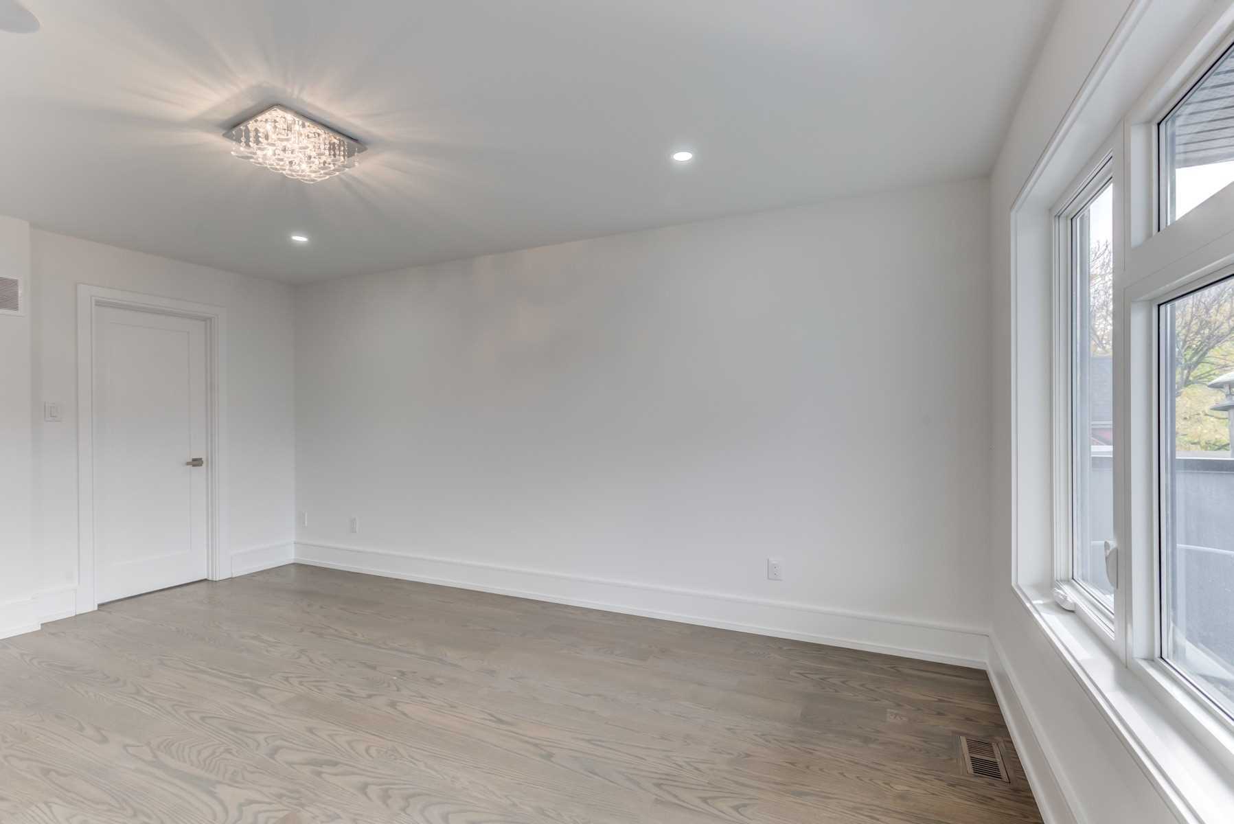 35 Hamilton St