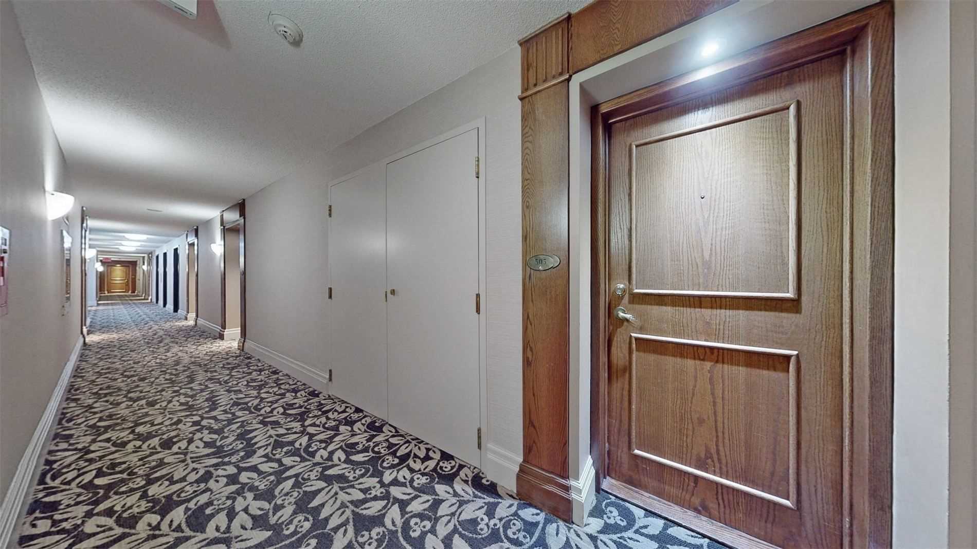 1 Lee  Centre Drive, #503