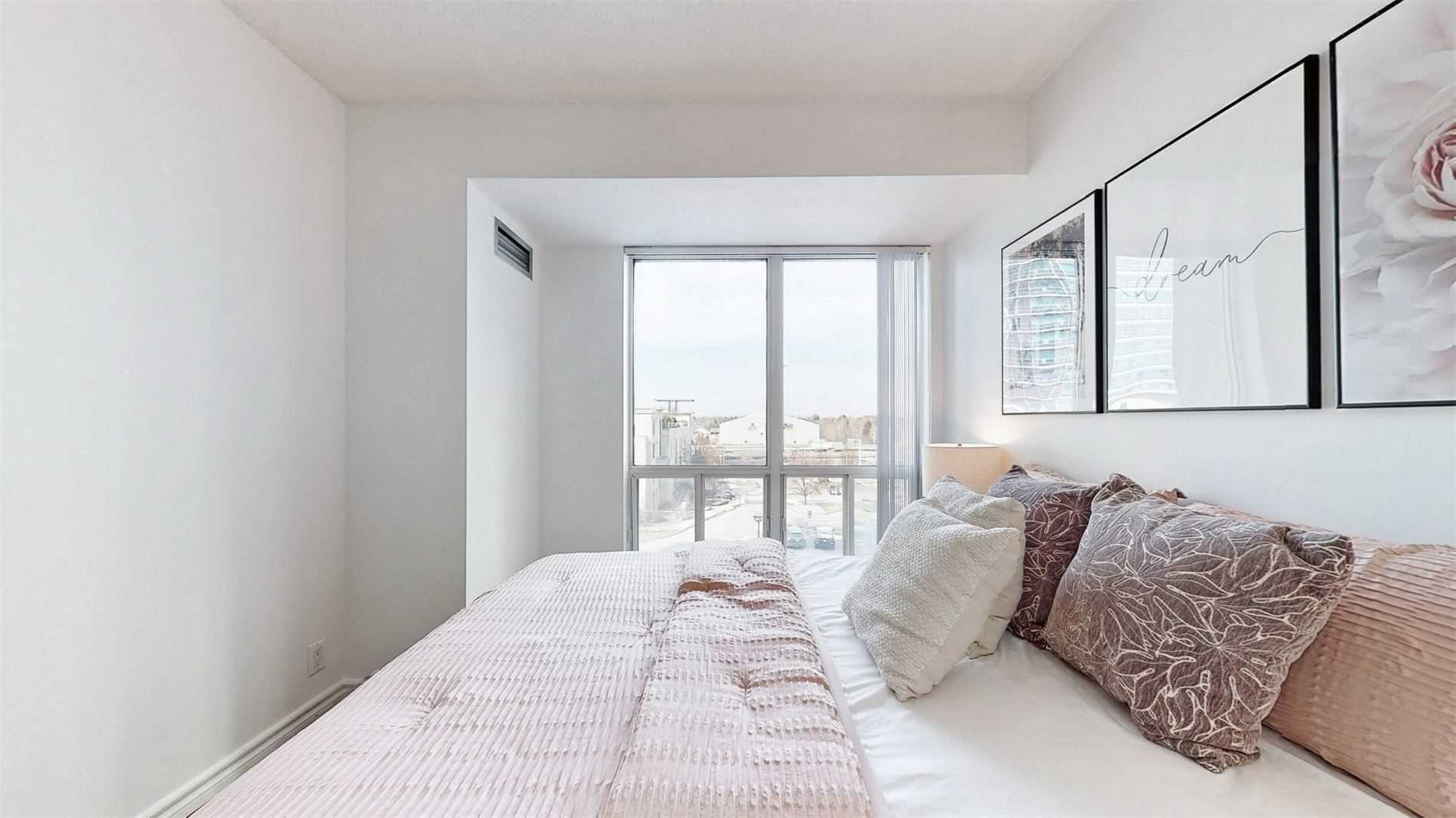 1 Lee  Centre Drive, #503