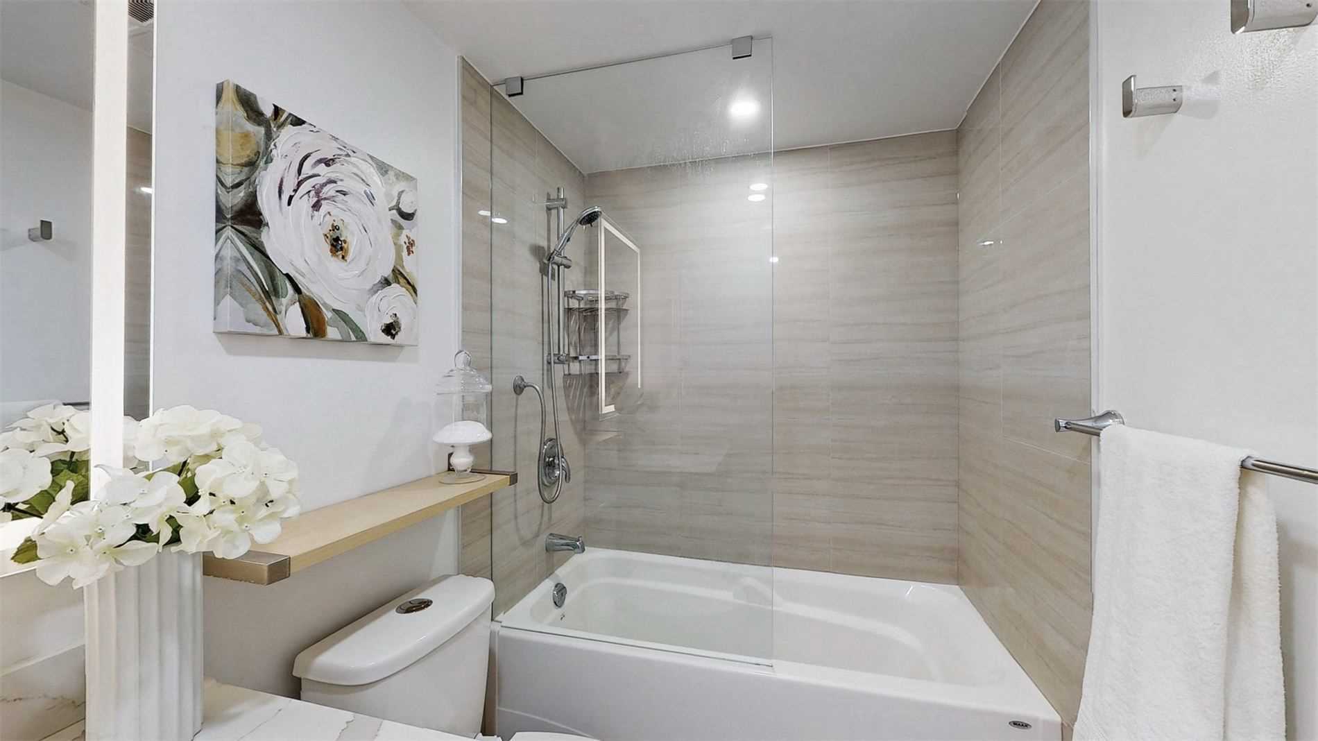 1 Lee  Centre Drive, #503