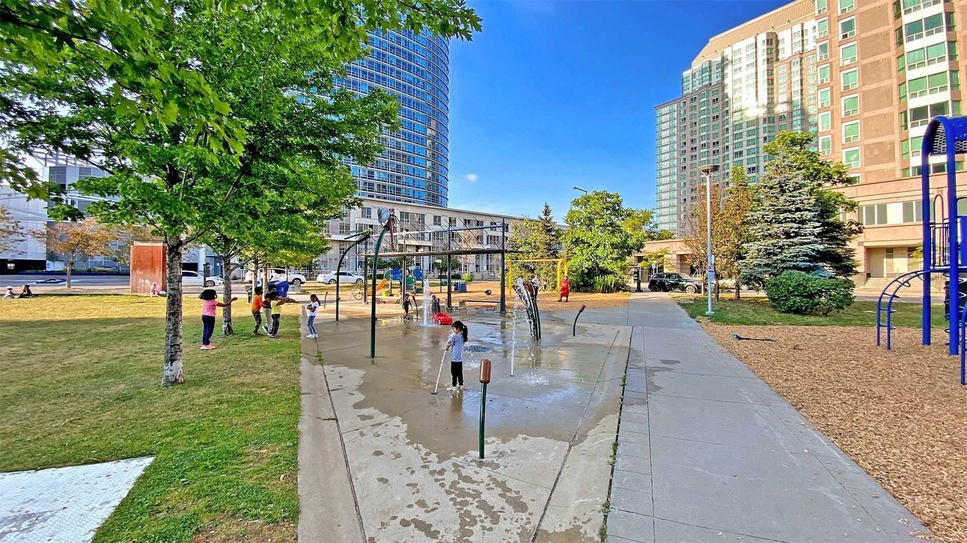 1 Lee  Centre Drive, #503