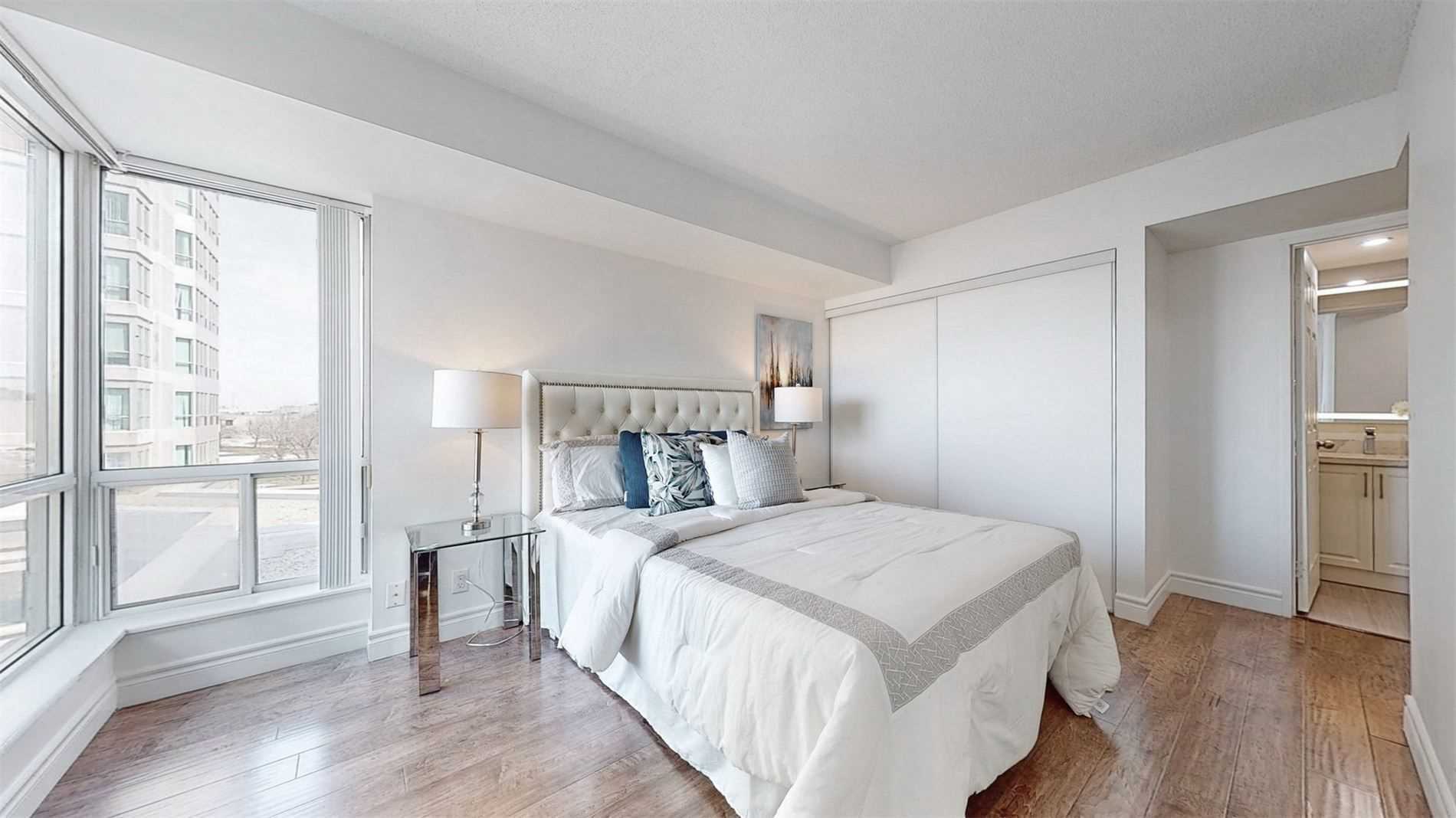 1 Lee  Centre Drive, #503