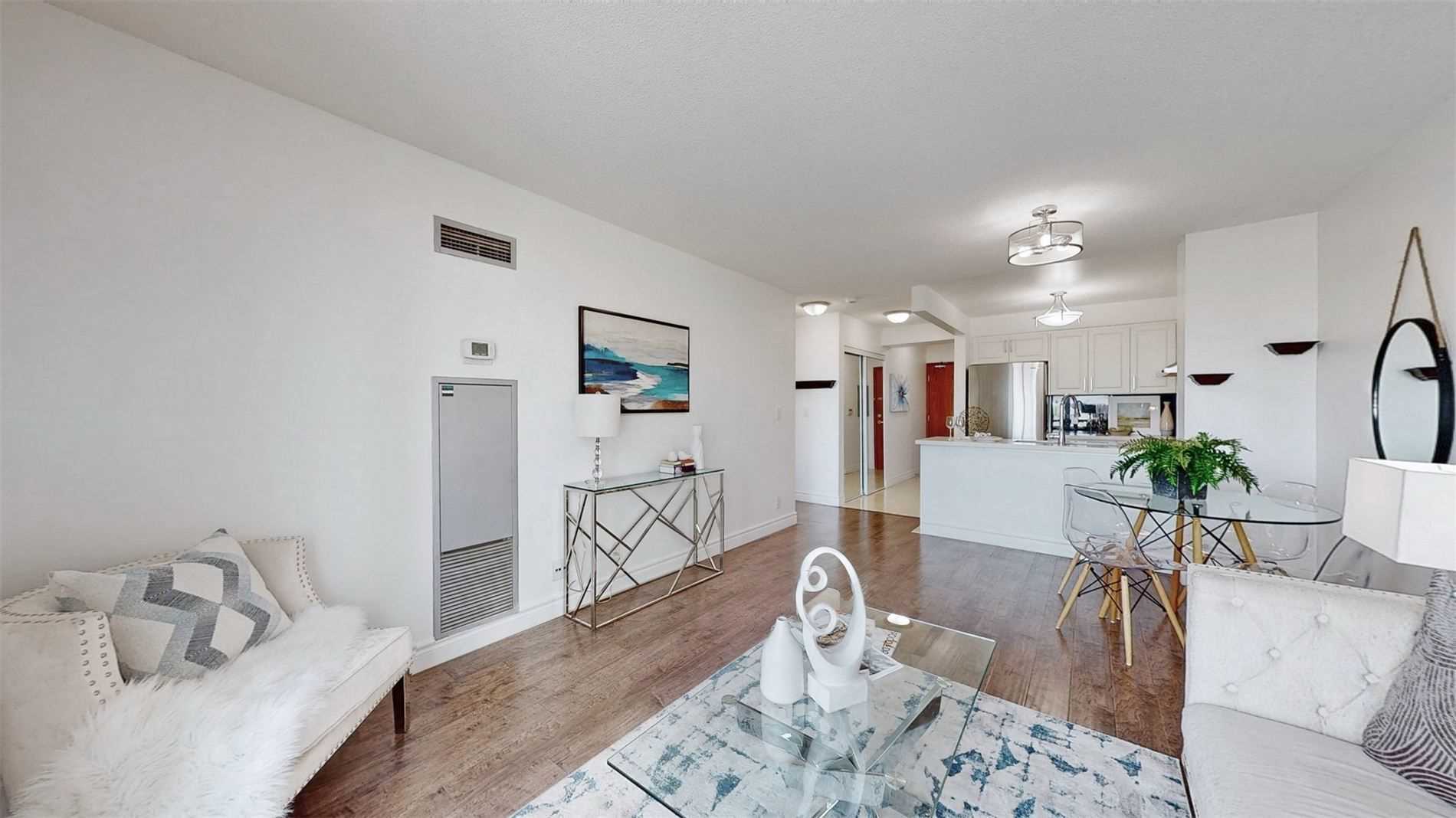 1 Lee  Centre Drive, #503