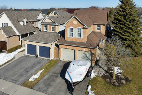 20 Dalebrooke Cres, Whitby