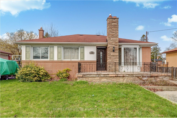 38 Linton Ave, Ajax