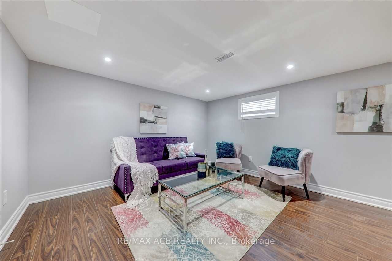 31 Benlight Crescent
