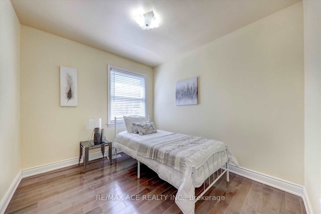 31 Benlight Crescent