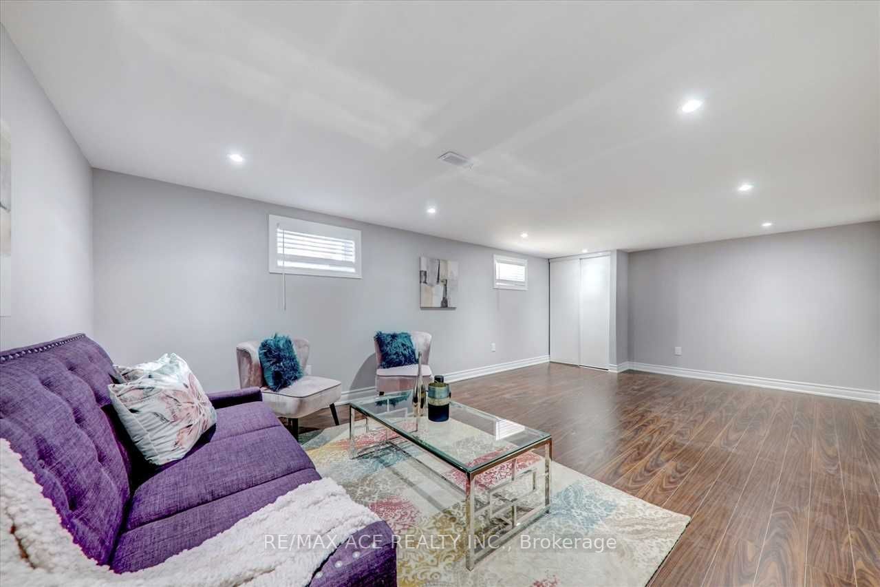 31 Benlight Crescent