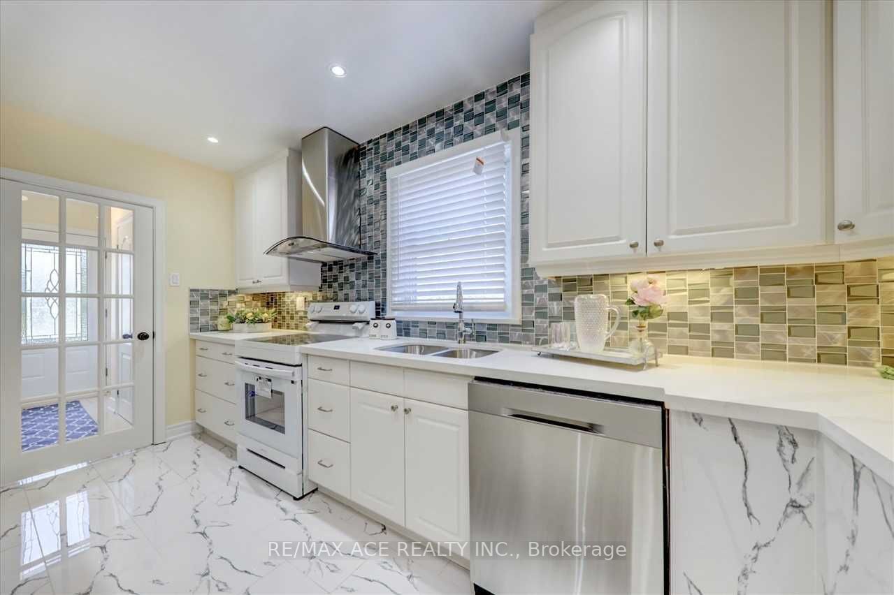 31 Benlight Crescent