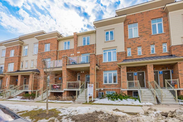 2722 William Jackson Dr, Pickering