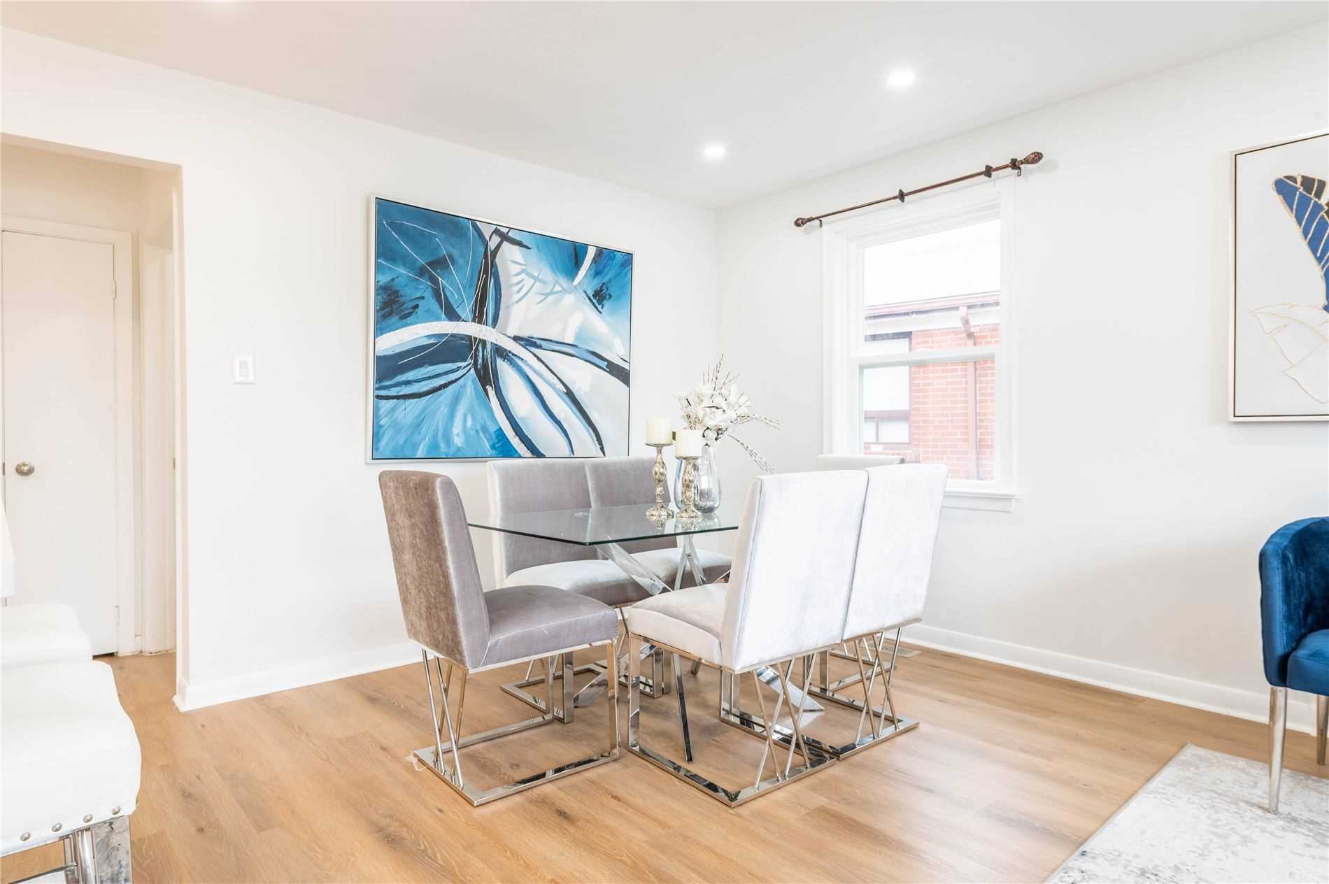 6 Larkhall Avenue