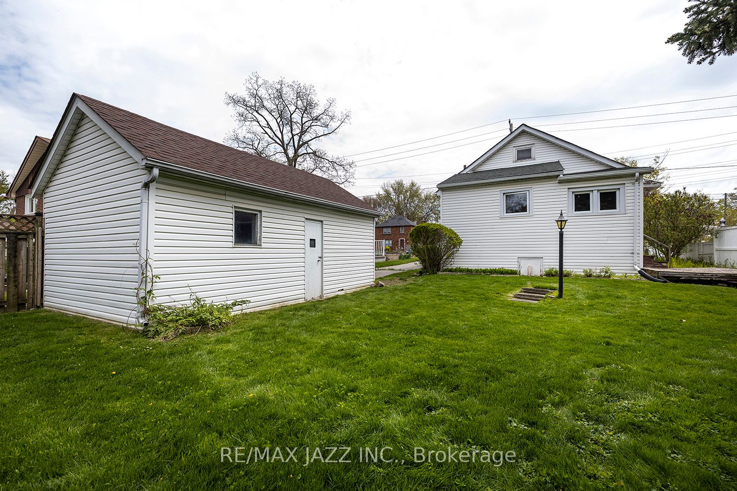 152 Harmony Rd N