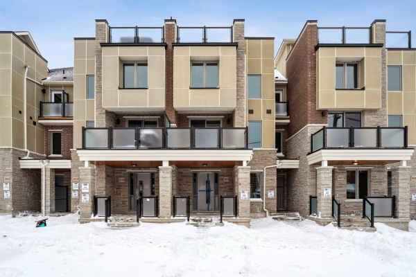 1304 Reflection Pl, Pickering