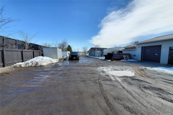 155 Reach Industrial Pk Rd, Scugog