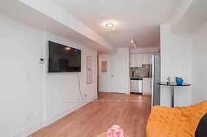 1255 Bayly St, #901