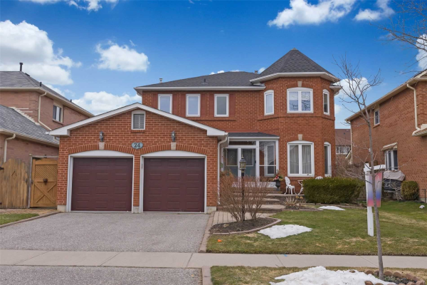 24 Silverbirch Pl, Whitby