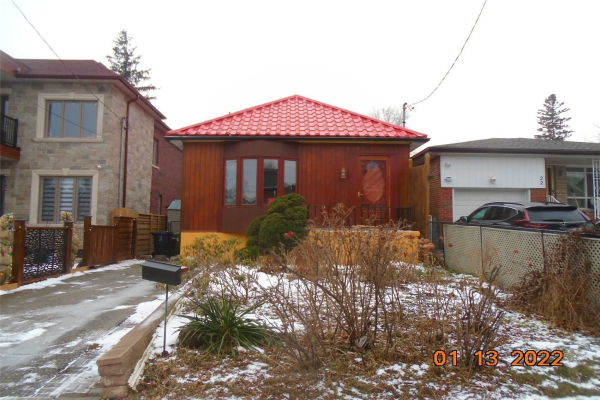 20 Sandown Ave, Toronto