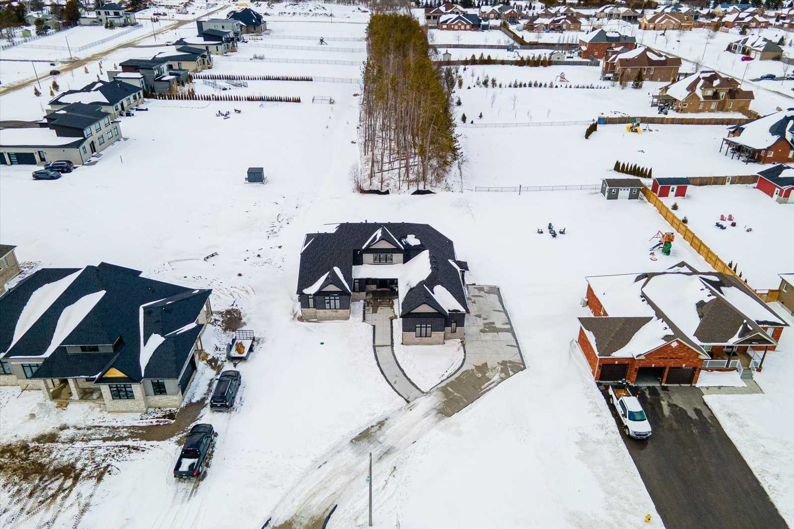 46 Charles Tilley Cres