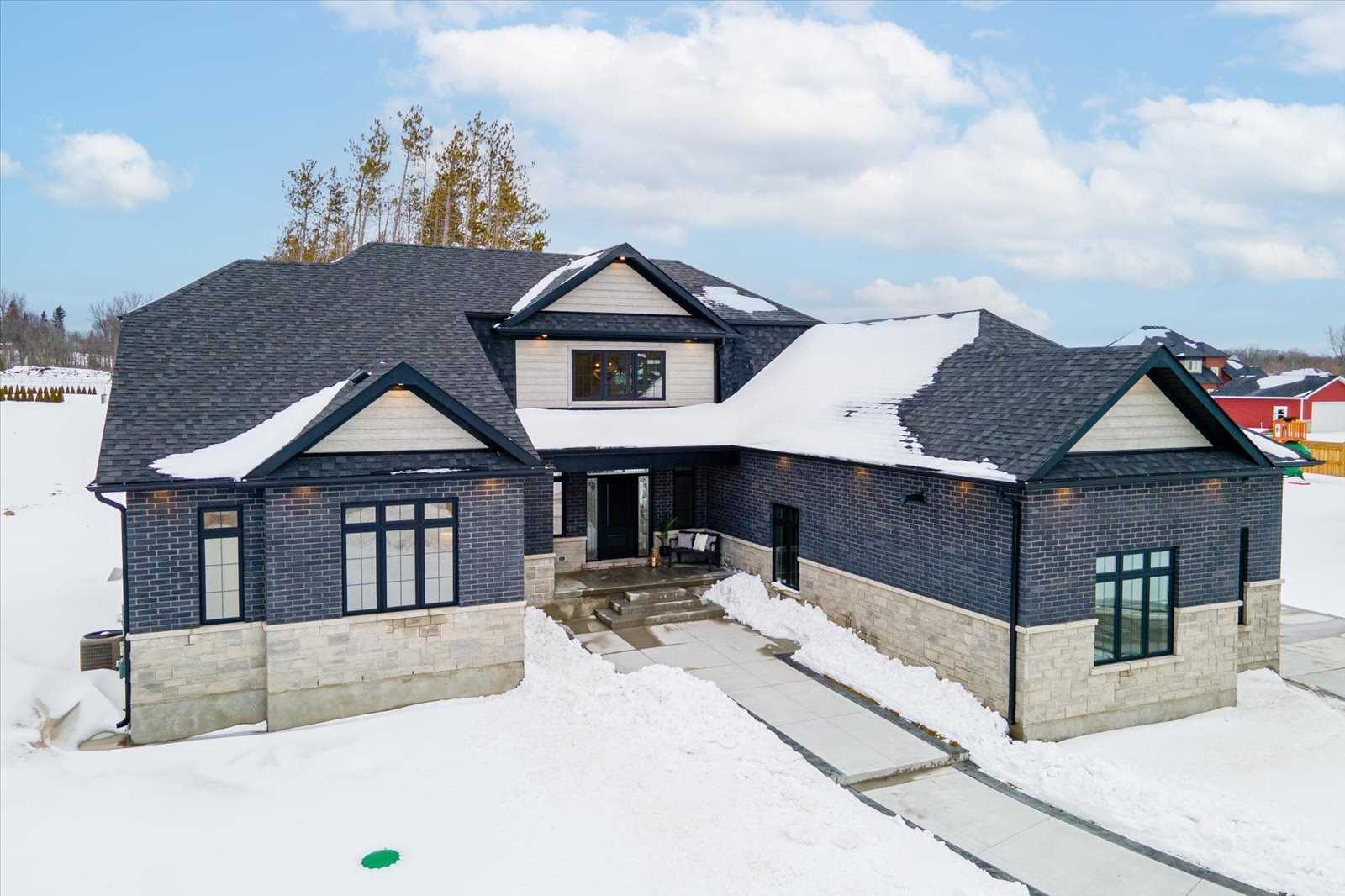 46 Charles Tilley Cres