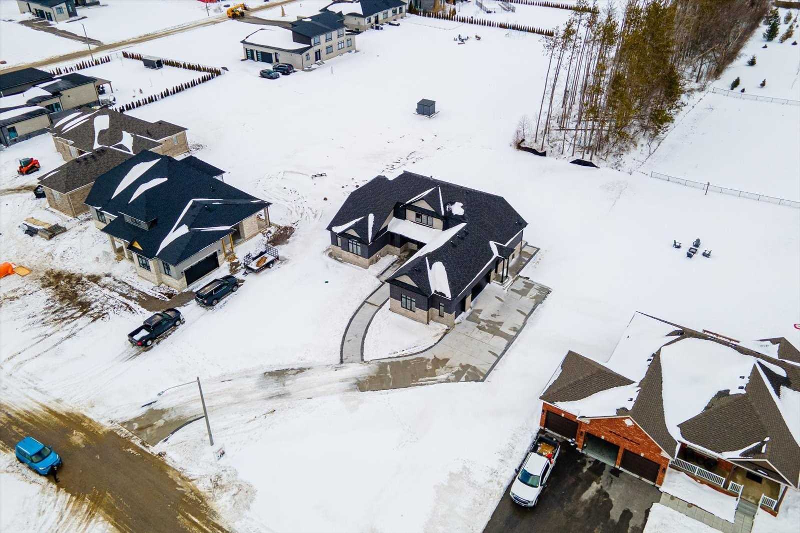 46 Charles Tilley Cres