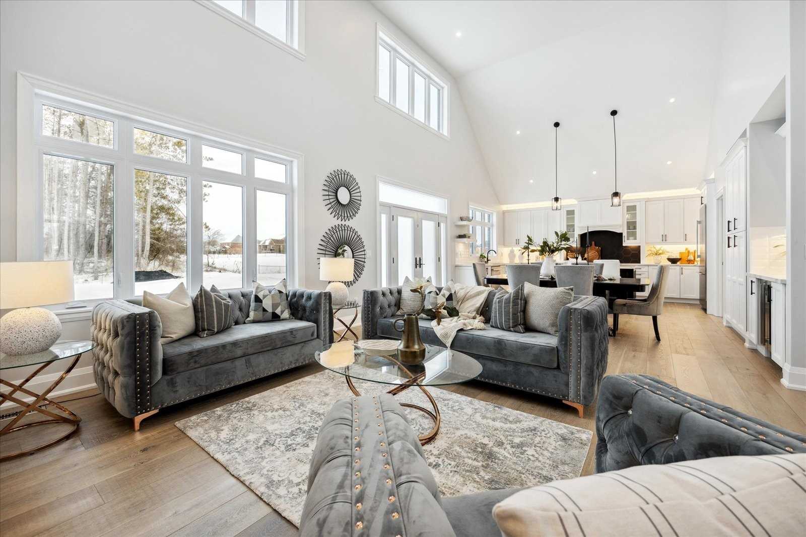 46 Charles Tilley Cres
