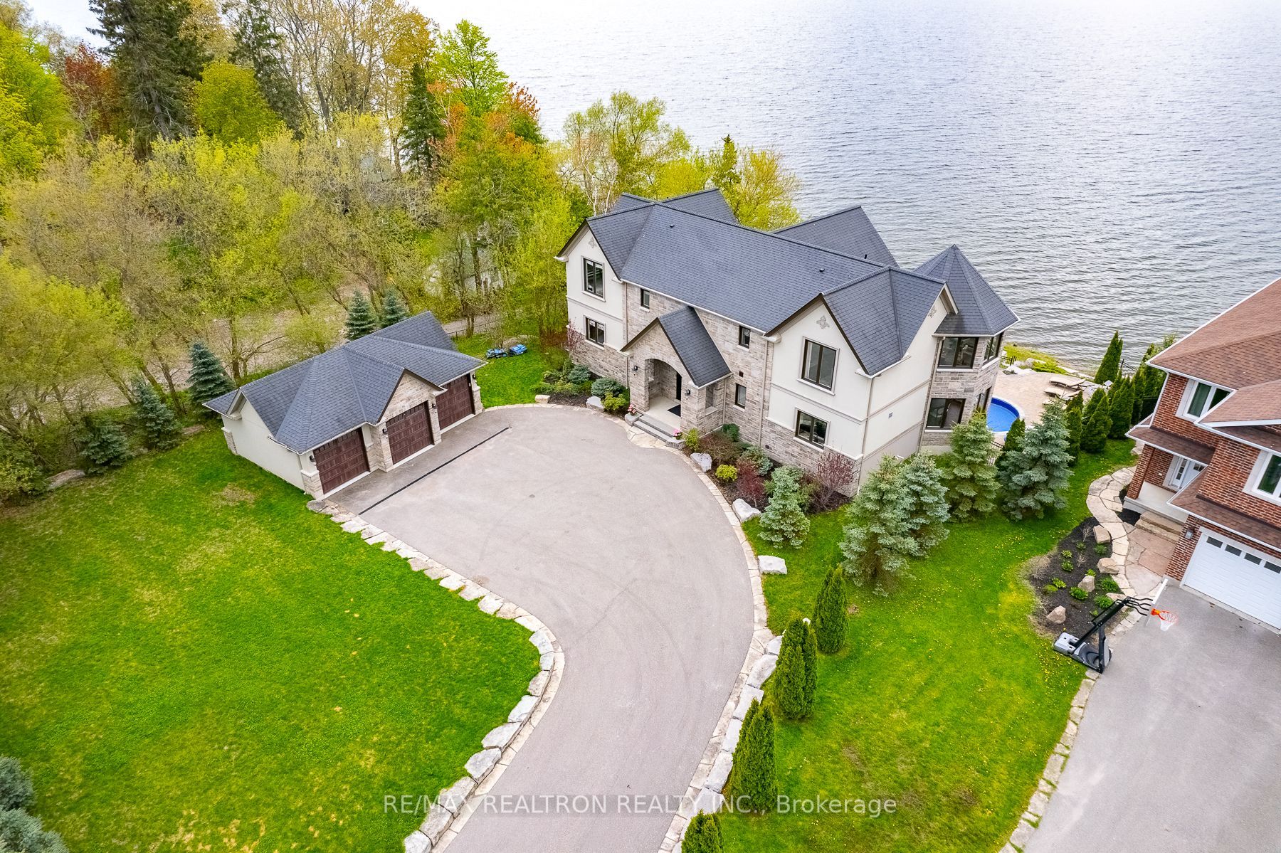 82 Percy Cres