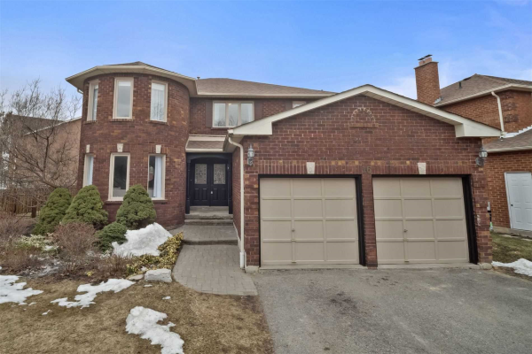 16 Meekings Dr, Ajax