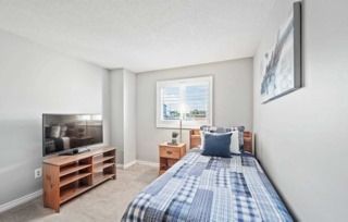 14 Greenfield Crescent