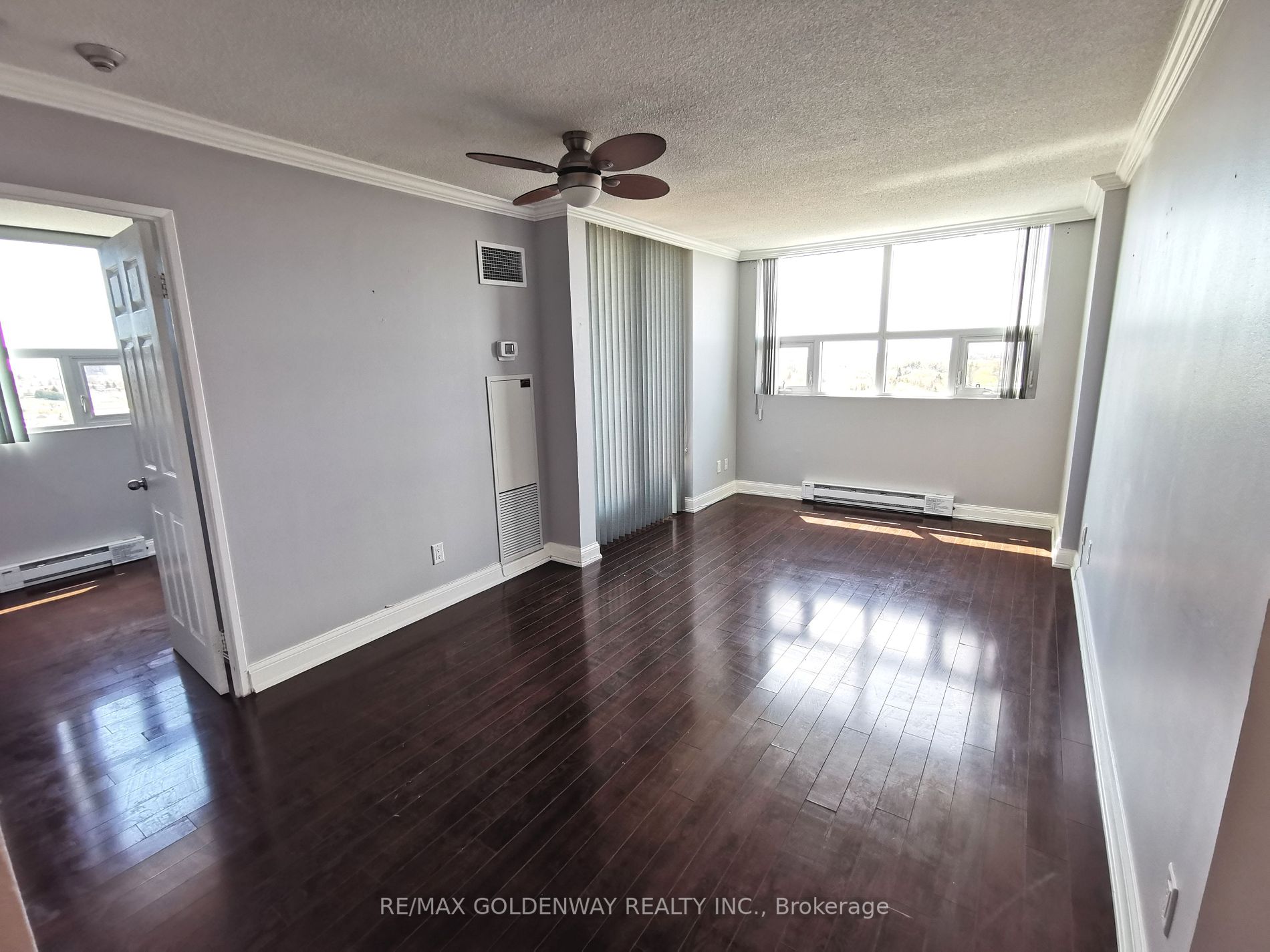 Listing E5987344 - Large Photo # 2