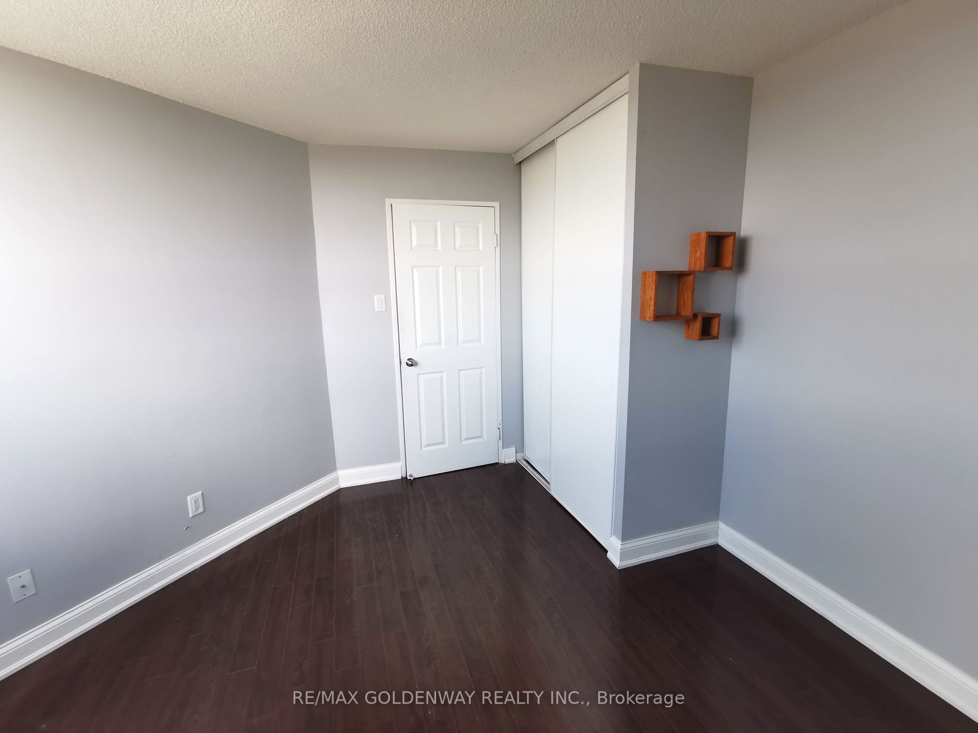 Listing E5987344 - Large Photo # 17