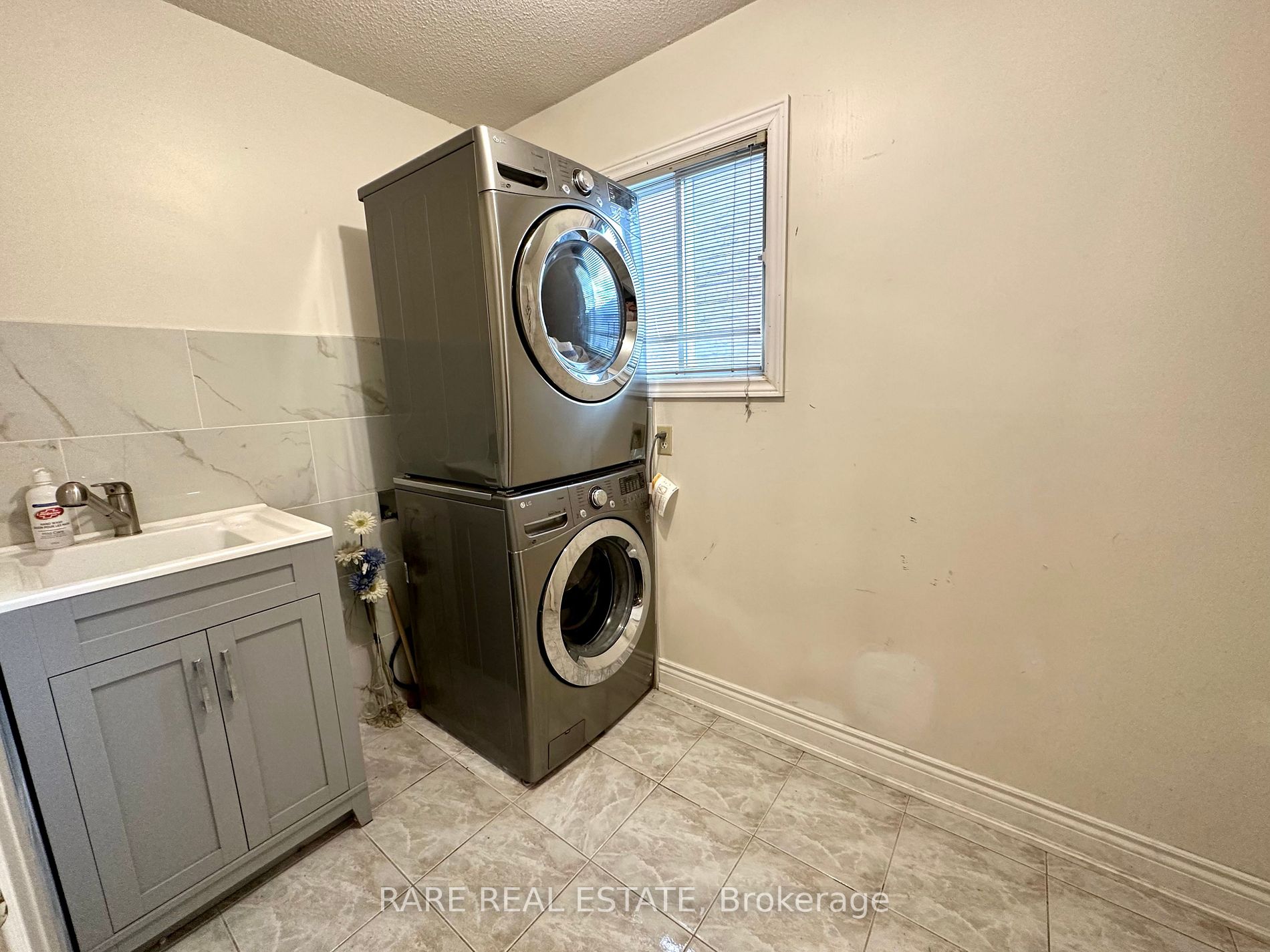Listing E5987892 - Large Photo # 24