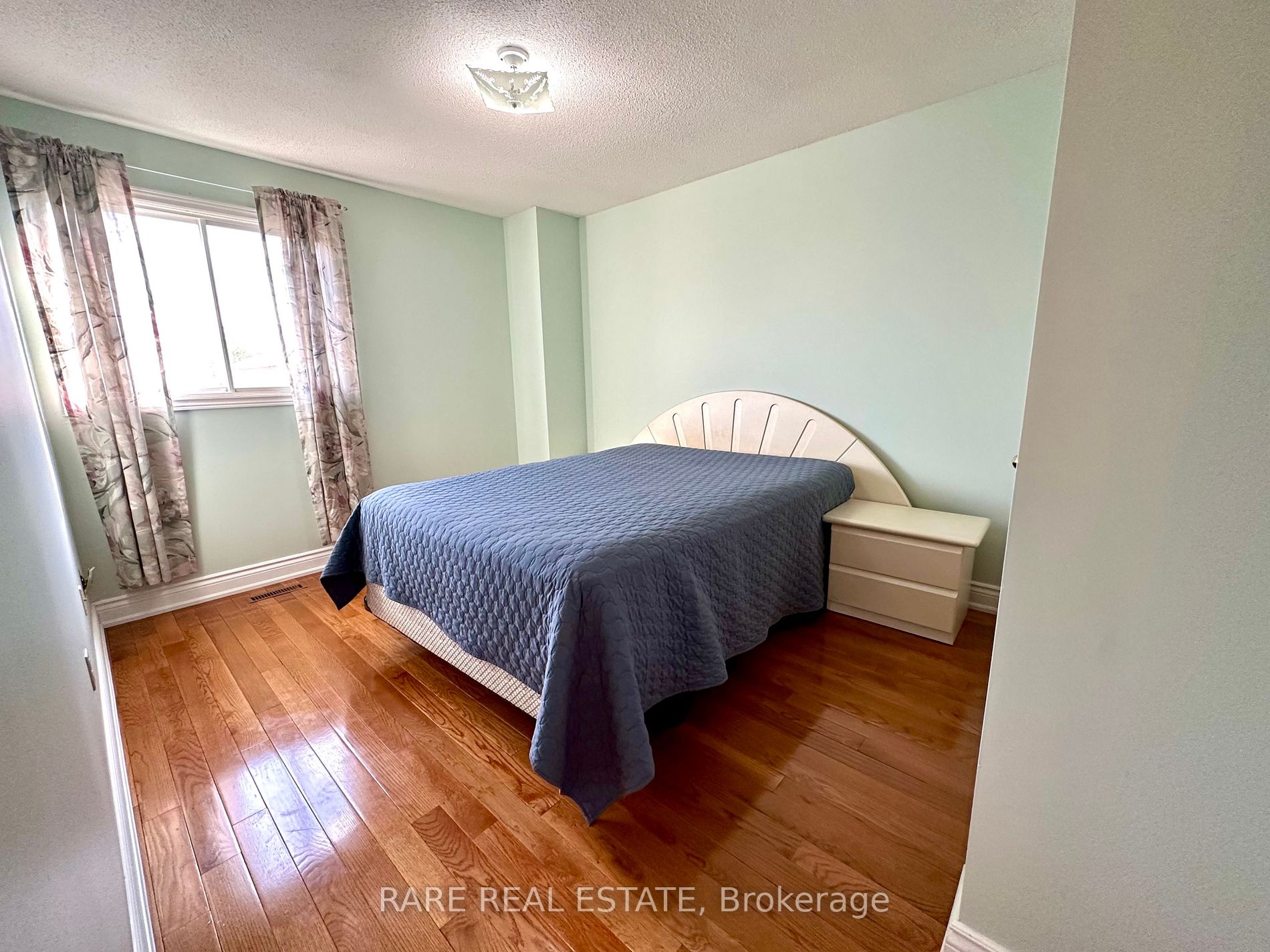 Listing E5987892 - Large Photo # 18