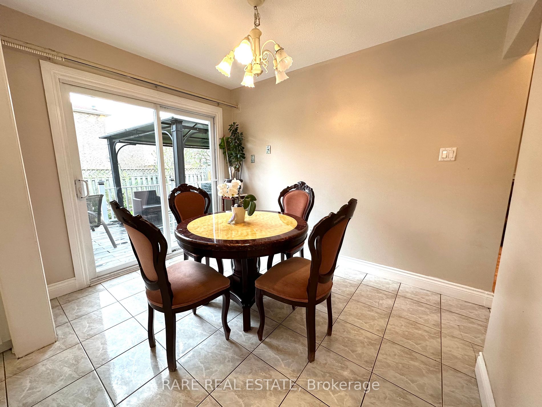 Listing E5987892 - Large Photo # 10
