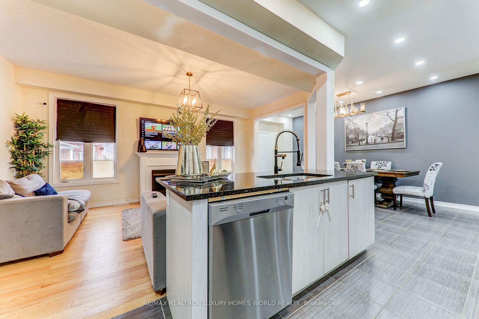 Listing E5987996 - Large Photo # 10