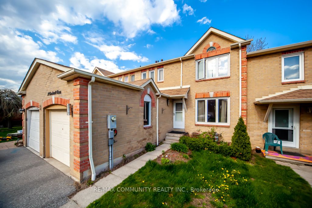 74 Fernbank Pl