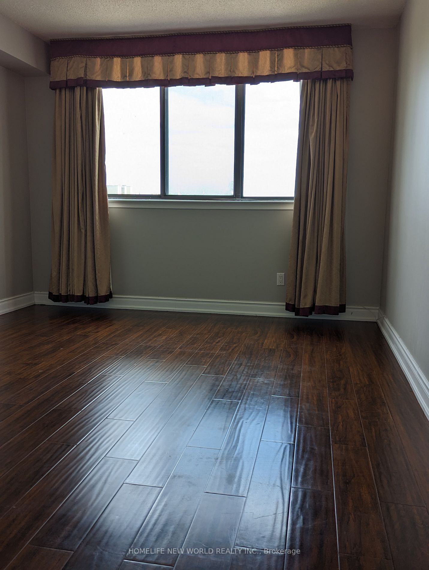 25 Bamburgh Circ, #1735