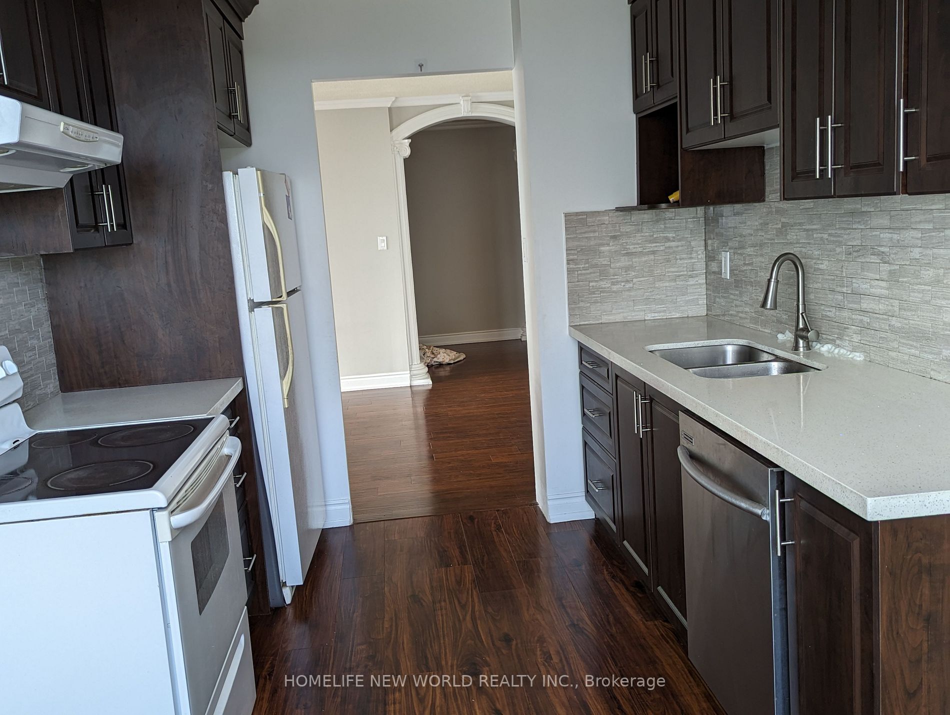 25 Bamburgh Circ, #1735