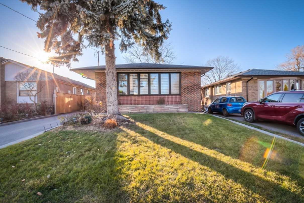 68 Budea Cres, Toronto