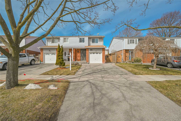1908 Poppy Lane, Pickering