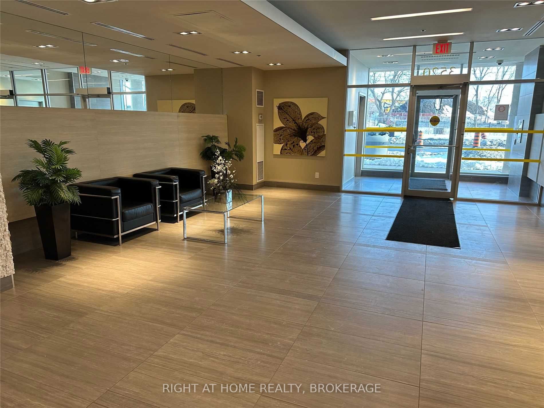 3520 Danforth Ave, #220