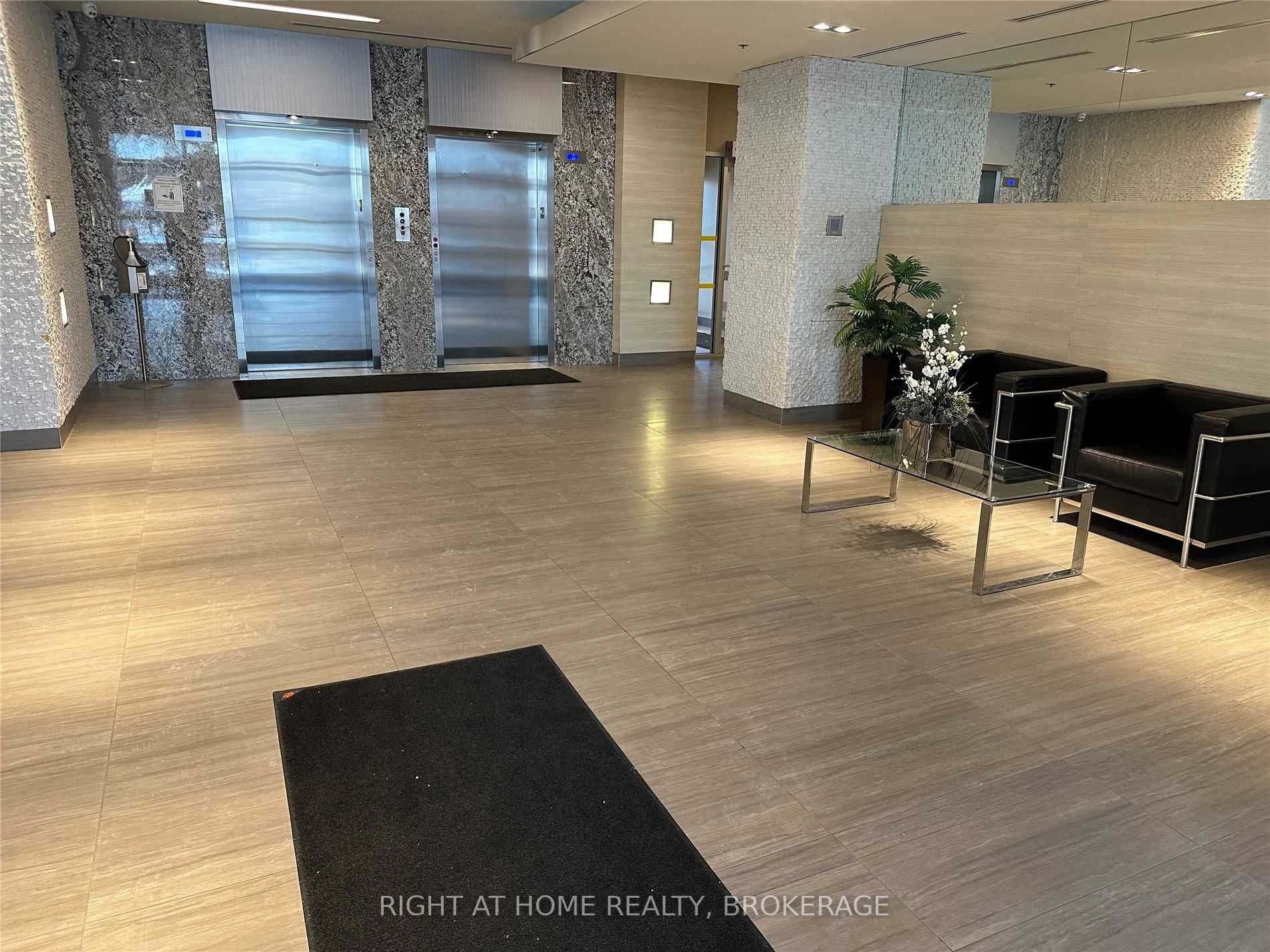 3520 Danforth Ave, #220