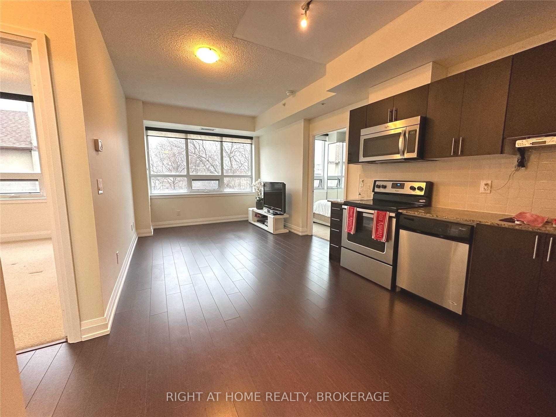 3520 Danforth Ave, #220