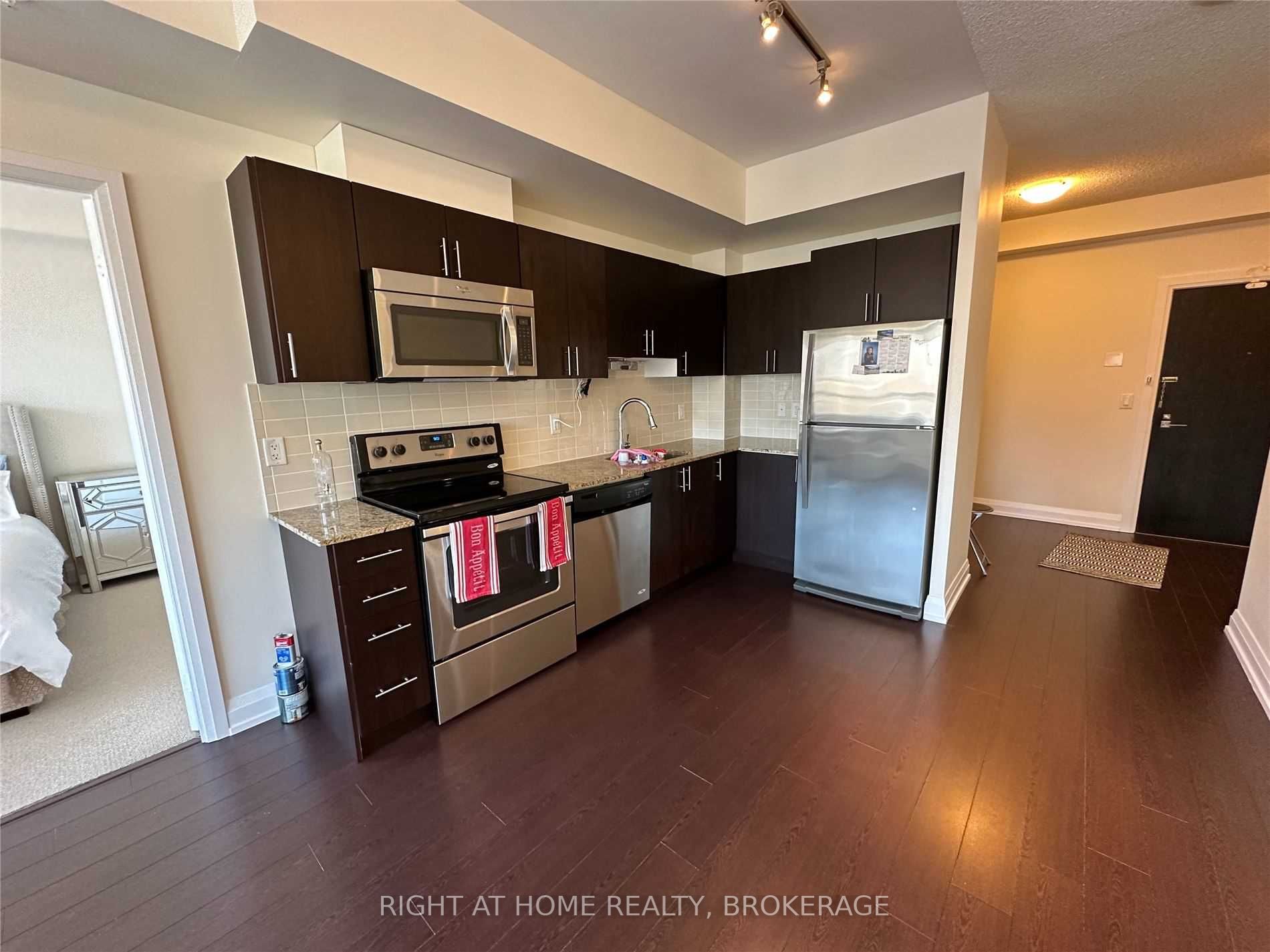 3520 Danforth Ave, #220