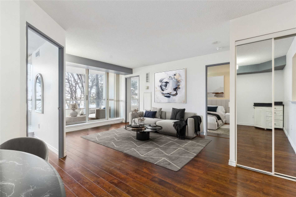 5 Greystone Walk Dr, Toronto