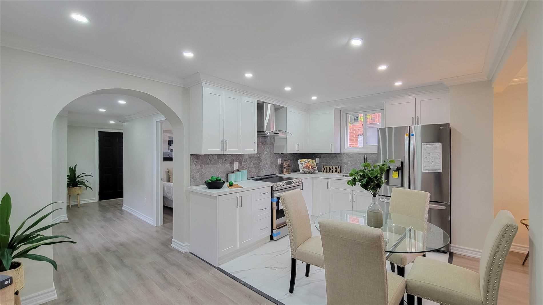 7 Maple St