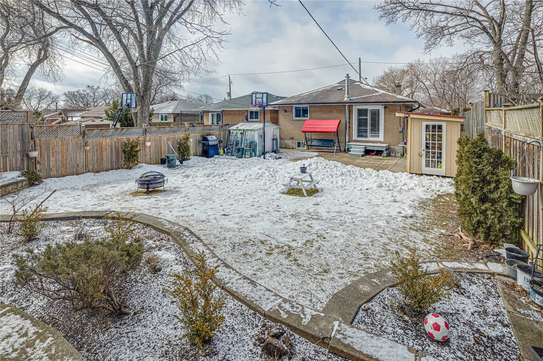 15 Point Grey Cres