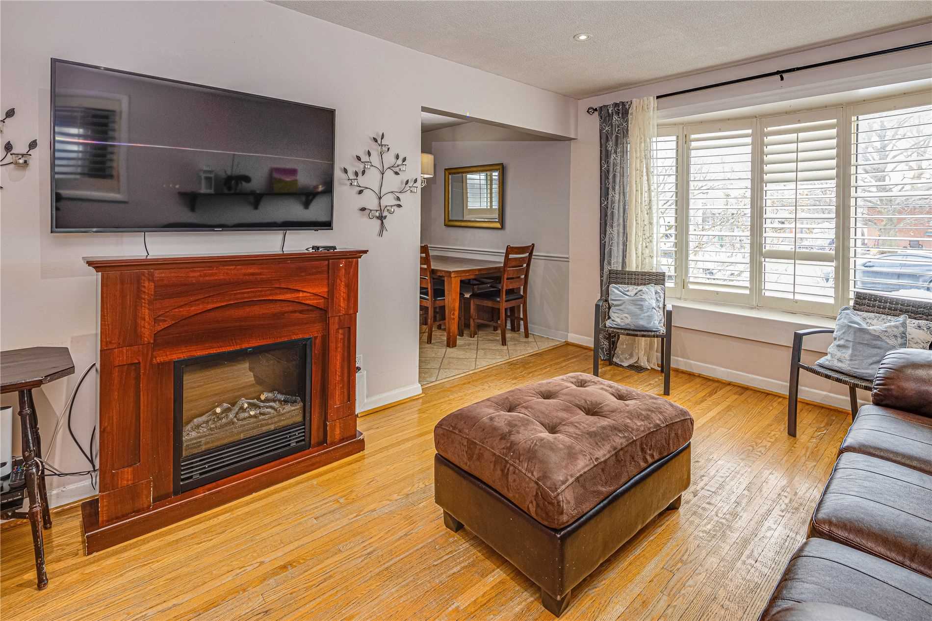 15 Point Grey Cres
